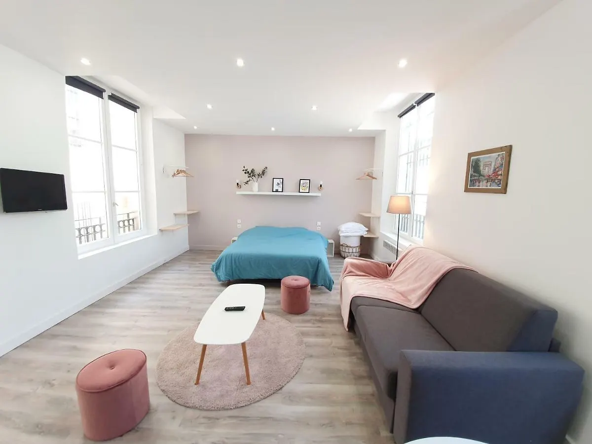 Home Sweet Home Parijs