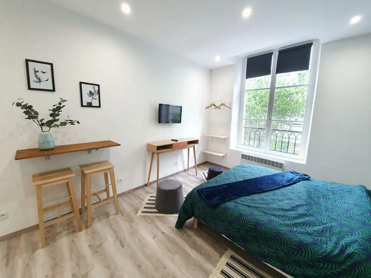 Home Sweet Home 파리